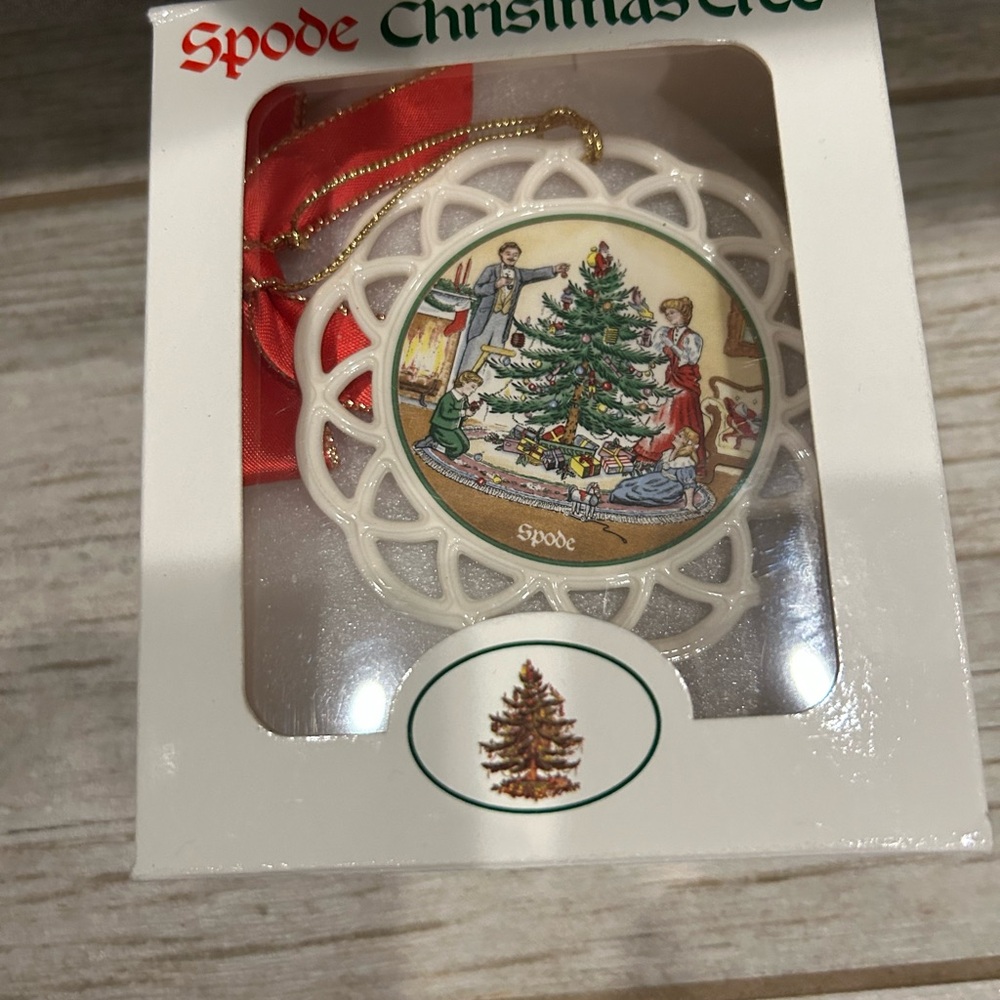 Brand New Spode Christmas Tree Ornament in Orig. Box RARE